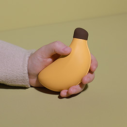 BANANA HAND WARMER